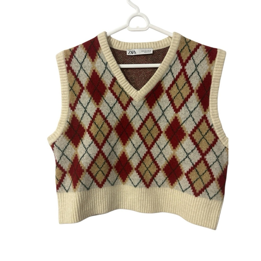 Zara Argyle‎ Knit Sweater Vest Red Tan Cream V-Neck Cropped Preppy Medium